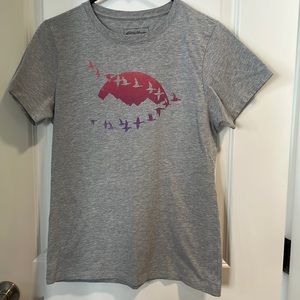 Eddie Bauer women’s graphic T shirt, size L